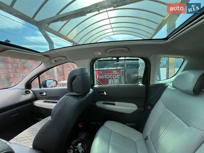 Позашляховик / Кросовер Peugeot 3008 2012 в Рівному