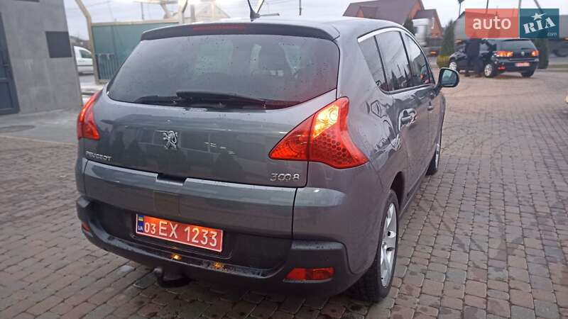 Внедорожник / Кроссовер Peugeot 3008 2012 в Сарнах