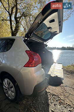Внедорожник / Кроссовер Peugeot 3008 2010 в Ровно