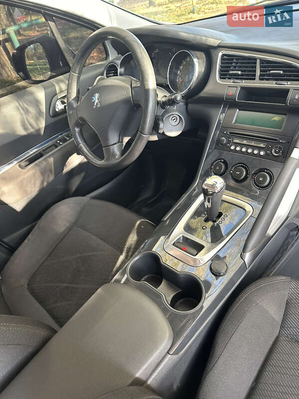 Внедорожник / Кроссовер Peugeot 3008 2010 в Ровно фото 12 Внедорожник / Кроссовер Peugeot 3008 2010 в Ровно