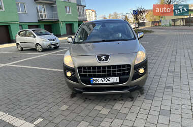 Внедорожник / Кроссовер Peugeot 3008 2011 в Тернополе