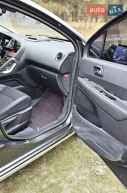Внедорожник / Кроссовер Peugeot 3008 2014 в 