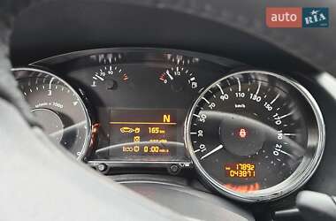Внедорожник / Кроссовер Peugeot 3008 2014 в 