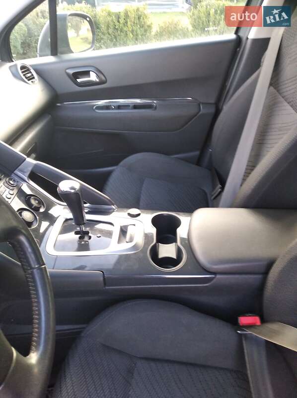 Позашляховик / Кросовер Peugeot 3008 2010 в Городку
