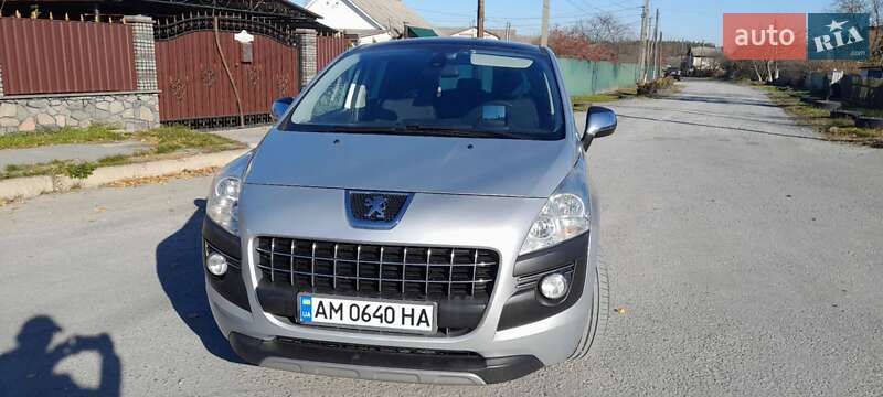 Позашляховик / Кросовер Peugeot 3008 2011 в Звягелі