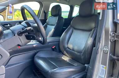 Внедорожник / Кроссовер Peugeot 3008 2013 в 