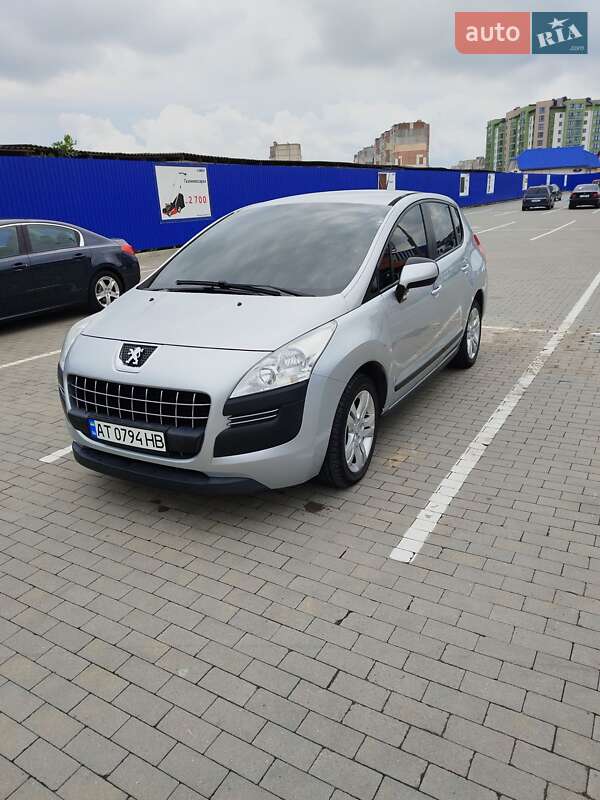 Позашляховик / Кросовер Peugeot 3008 2010 в Калуші