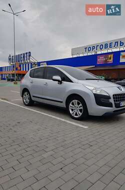 Позашляховик / Кросовер Peugeot 3008 2010 в Калуші