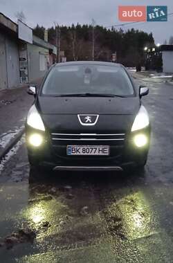 Позашляховик / Кросовер Peugeot 3008 2012 в Вараші