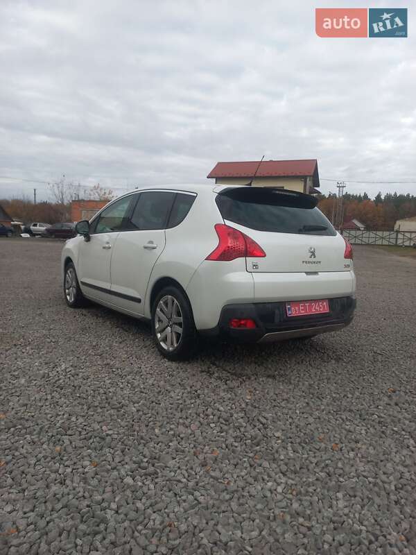 Внедорожник / Кроссовер Peugeot 3008 2011 в Костополе
