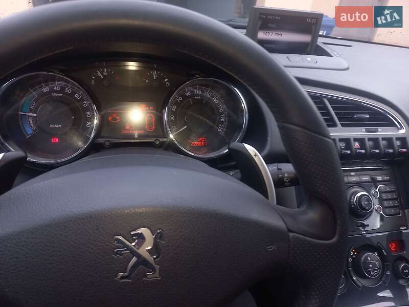 Внедорожник / Кроссовер Peugeot 3008 2011 в Костополе