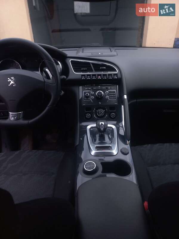 Внедорожник / Кроссовер Peugeot 3008 2011 в Костополе