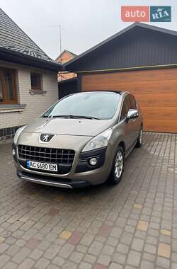 Внедорожник / Кроссовер Peugeot 3008 2011 в Луцке