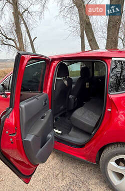 Внедорожник / Кроссовер Peugeot 3008 2009 в 