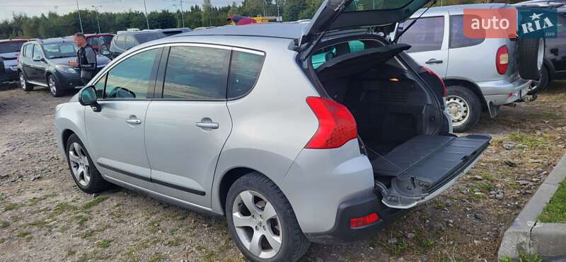 Позашляховик / Кросовер Peugeot 3008 2010 в Львові