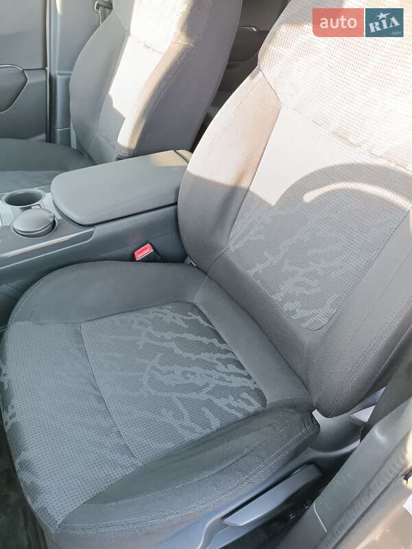 Внедорожник / Кроссовер Peugeot 3008 2011 в Калуше