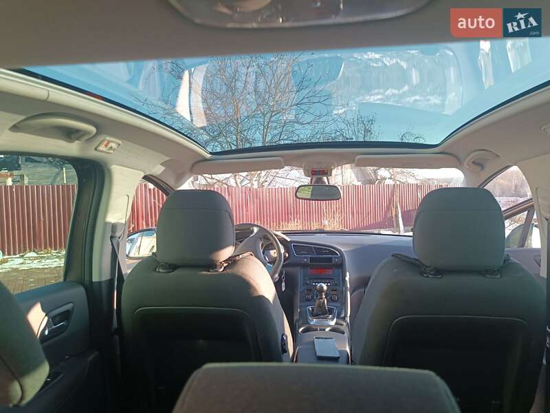 Позашляховик / Кросовер Peugeot 3008 2013 в Коростені