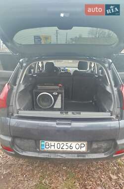 Внедорожник / Кроссовер Peugeot 3008 2011 в 
