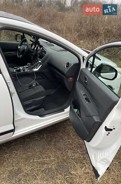 Внедорожник / Кроссовер Peugeot 3008 2013 в 