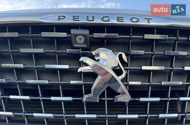 Внедорожник / Кроссовер Peugeot 3008 2019 в Дрогобыче