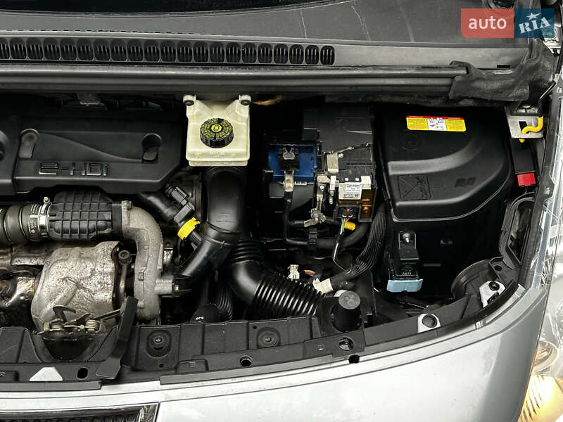 Внедорожник / Кроссовер Peugeot 3008 2013 в Смыге