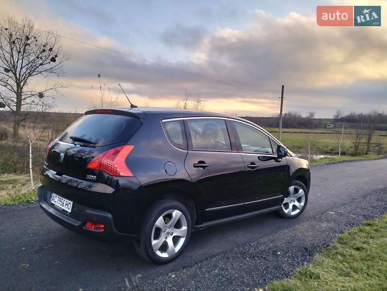 Позашляховик / Кросовер Peugeot 3008 2010 в Луцьку