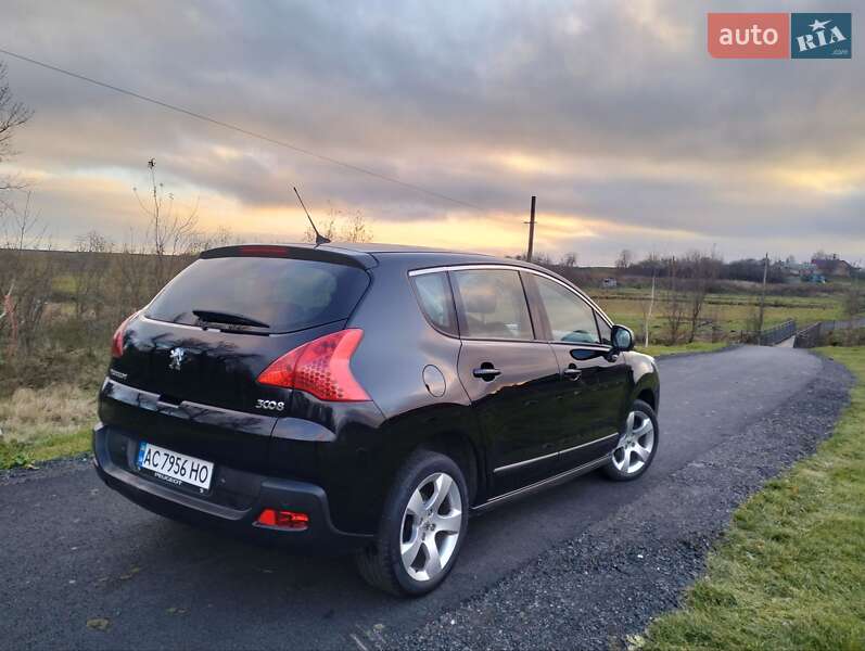 Позашляховик / Кросовер Peugeot 3008 2010 в Луцьку