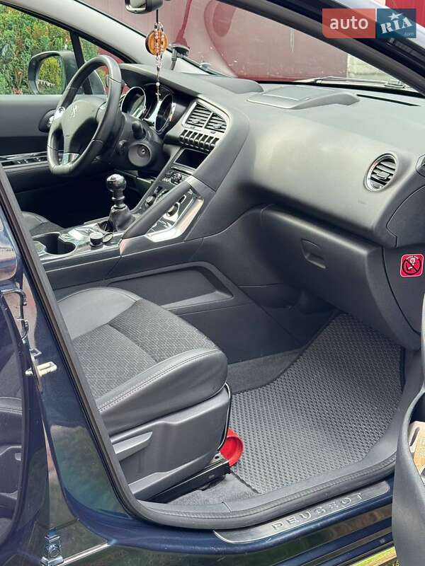 Внедорожник / Кроссовер Peugeot 3008 2015 в Львове