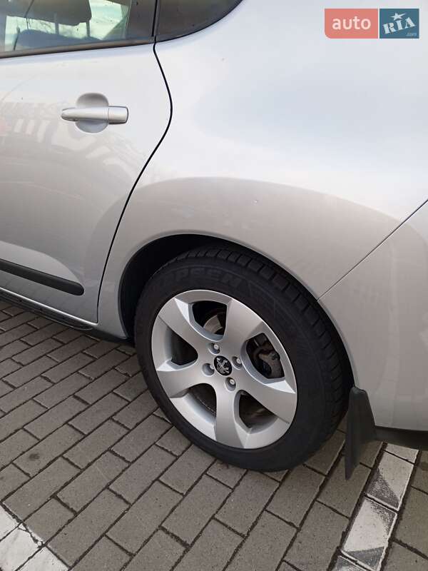Позашляховик / Кросовер Peugeot 3008 2009 в Шептицькому