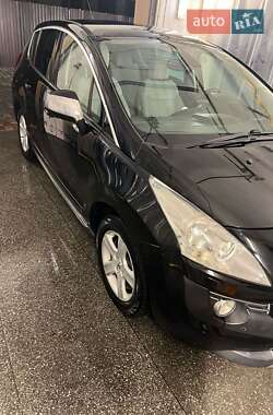 Внедорожник / Кроссовер Peugeot 3008 2009 в 