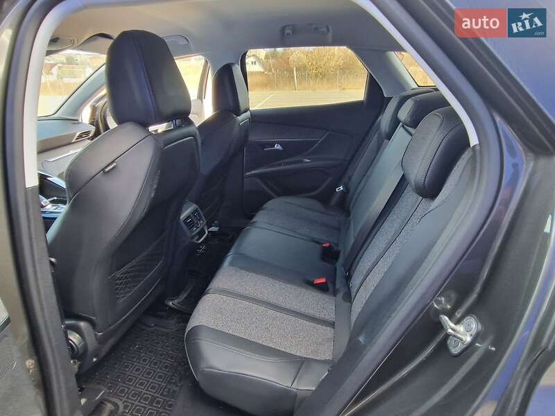 Позашляховик / Кросовер Peugeot 3008 2018 в Дубні