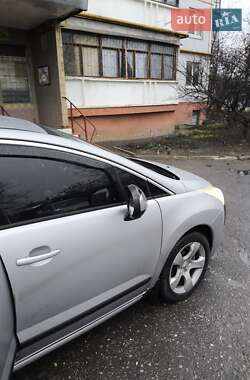 Внедорожник / Кроссовер Peugeot 3008 2011 в 