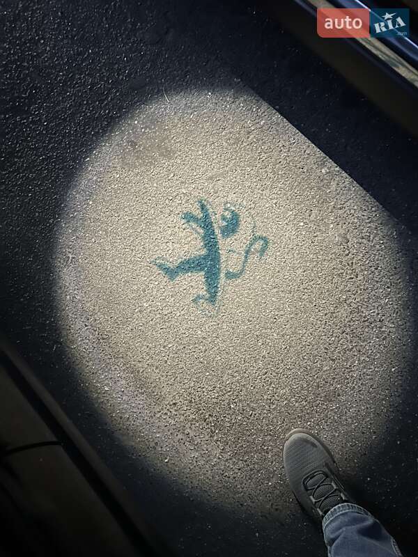 Позашляховик / Кросовер Peugeot 3008 2017 в Києві фото 56 Позашляховик / Кросовер Peugeot 3008 2017 в Києві