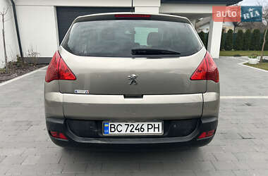 Позашляховик / Кросовер Peugeot 3008 2010 в 