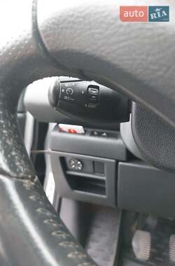Внедорожник / Кроссовер Peugeot 3008 2010 в 