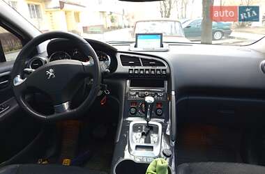 Позашляховик / Кросовер Peugeot 3008 2015 в 