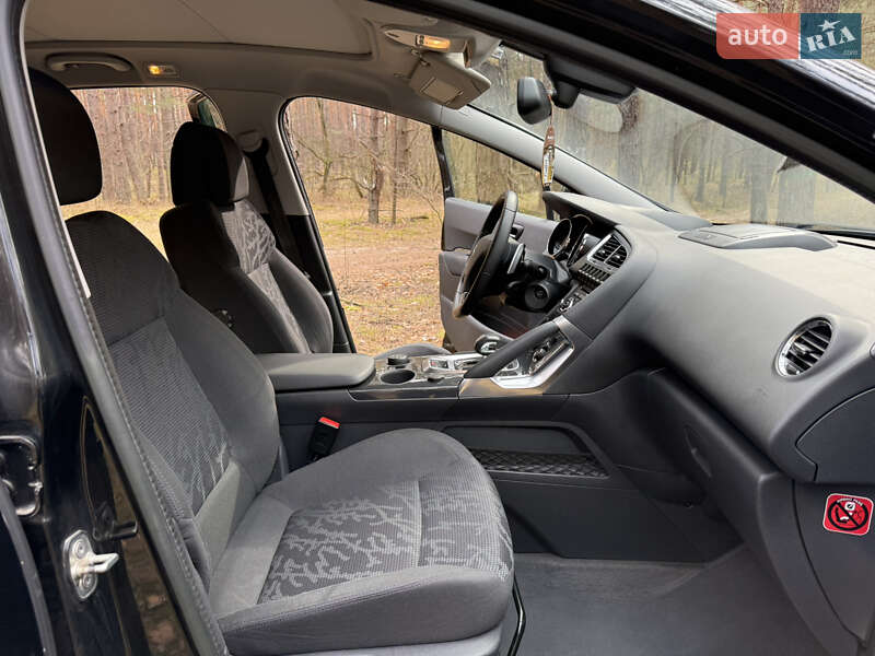 Позашляховик / Кросовер Peugeot 3008 2013 в Луцьку