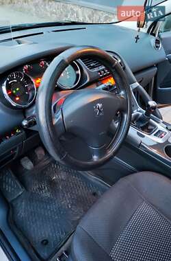 Внедорожник / Кроссовер Peugeot 3008 2009 в 