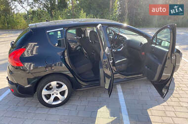 Внедорожник / Кроссовер Peugeot 3008 2012 в Луцке