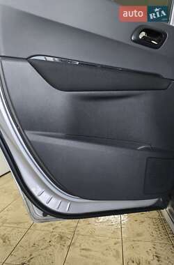Внедорожник / Кроссовер Peugeot 3008 2011 в 