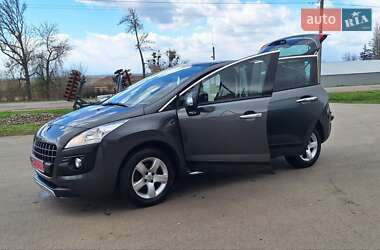 Позашляховик / Кросовер Peugeot 3008 2012 в 