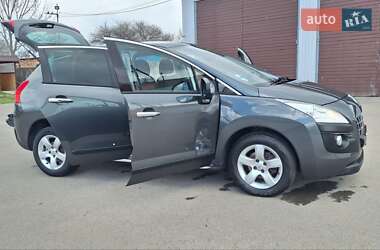 Позашляховик / Кросовер Peugeot 3008 2012 в 