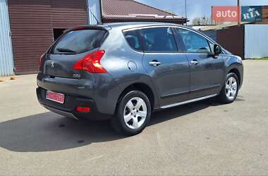 Позашляховик / Кросовер Peugeot 3008 2012 в 