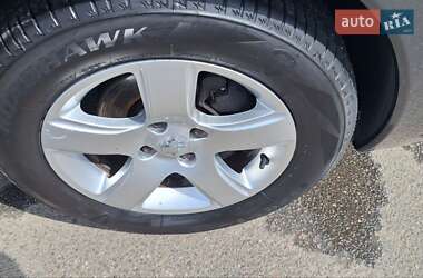 Позашляховик / Кросовер Peugeot 3008 2012 в 