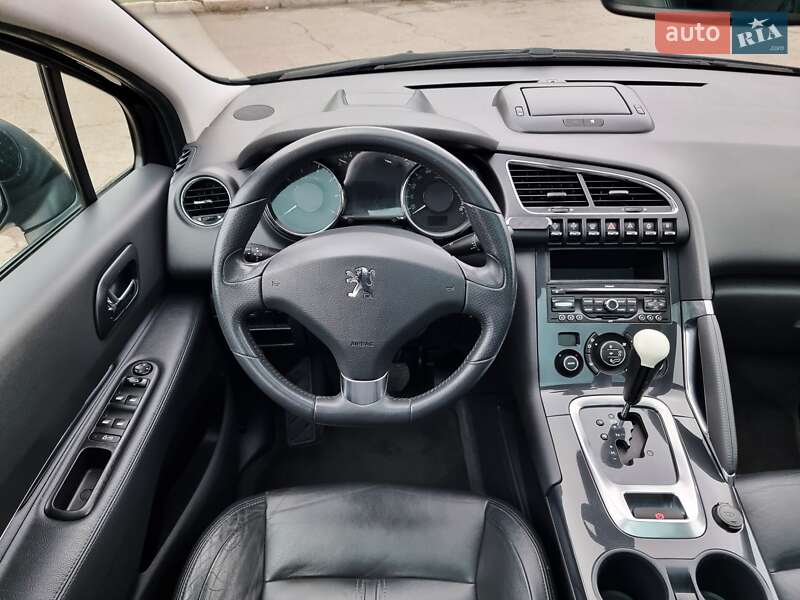 Позашляховик / Кросовер Peugeot 3008 2011 в Хмельницькому
