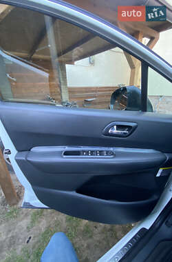 Внедорожник / Кроссовер Peugeot 3008 2011 в 