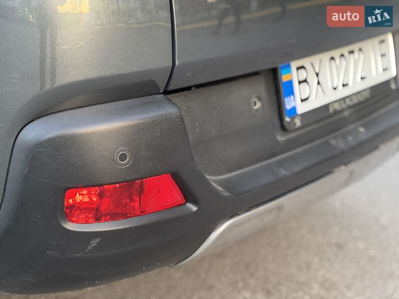 Внедорожник / Кроссовер Peugeot 3008 2010 в Староконстантинове