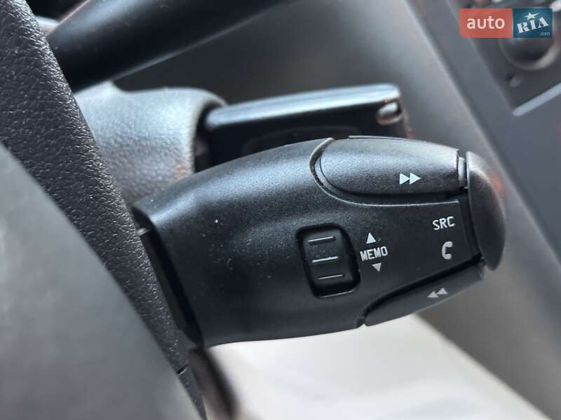 Внедорожник / Кроссовер Peugeot 3008 2010 в Староконстантинове