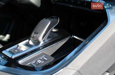 Внедорожник / Кроссовер Peugeot 3008 2021 в 