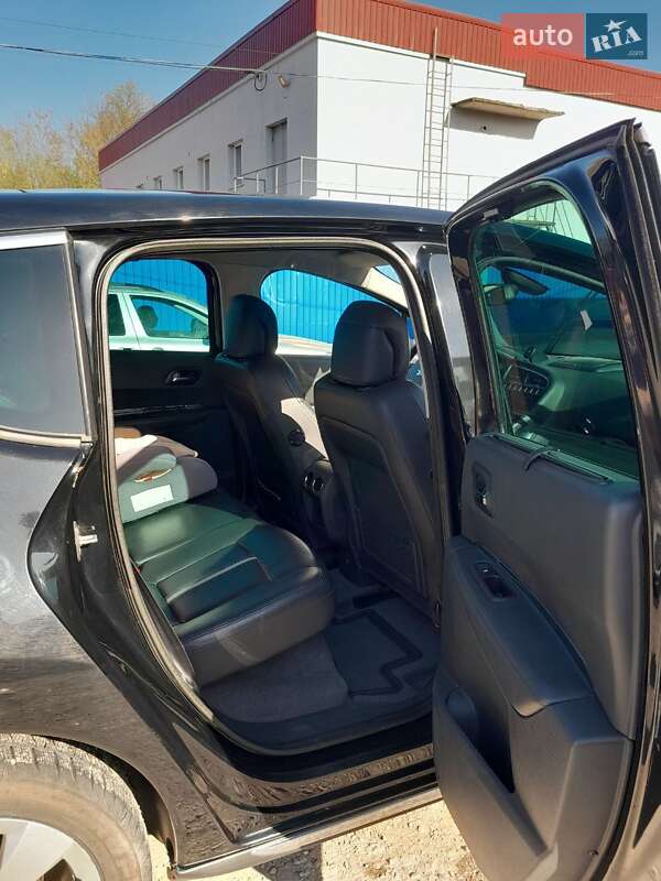 Внедорожник / Кроссовер Peugeot 3008 2012 в Каменец-Подольском